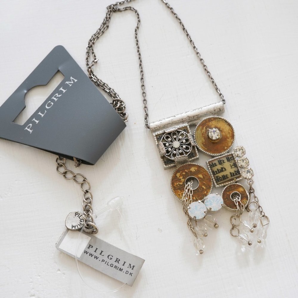 4/$25 Vintage Pilgrim Enamel Necklace